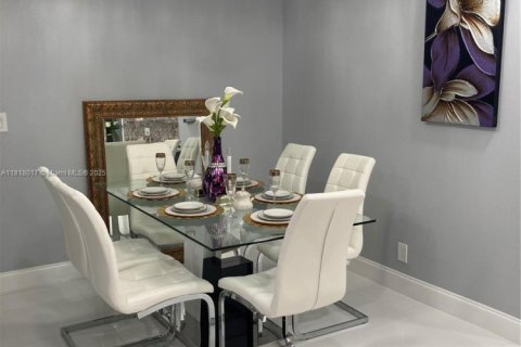 Condo in Coconut Creek, Florida, 3 bedrooms  № 1775312 - photo 7