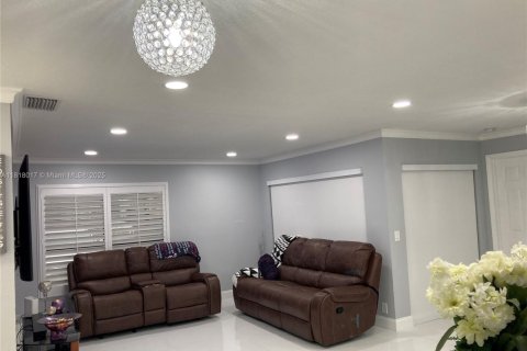 Condo in Coconut Creek, Florida, 3 bedrooms  № 1775312 - photo 5