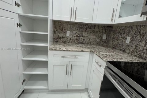 Condo in Coconut Creek, Florida, 3 bedrooms  № 1775312 - photo 30