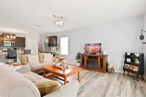 Casa en venta en Saint Lucie, Florida, 4 dormitorios, 182.09 m2 № 2167687 - foto 10