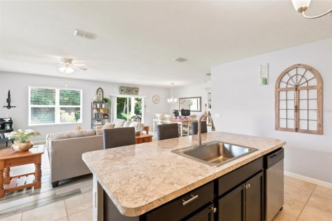 Casa en venta en Saint Lucie, Florida, 4 dormitorios, 182.09 m2 № 2167687 - foto 9