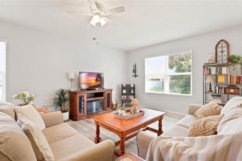 Casa en venta en Saint Lucie, Florida, 4 dormitorios, 182.09 m2 № 2167687 - foto 11