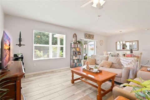 Casa en venta en Saint Lucie, Florida, 4 dormitorios, 182.09 m2 № 2167687 - foto 12