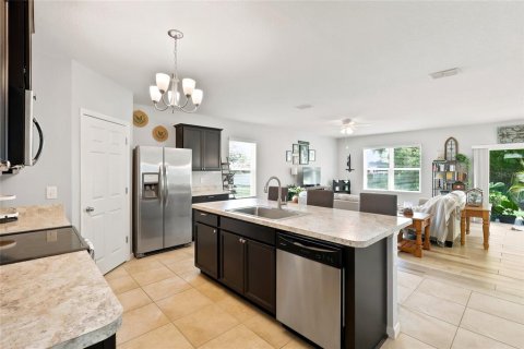 Casa en venta en Saint Lucie, Florida, 4 dormitorios, 182.09 m2 № 2167687 - foto 5
