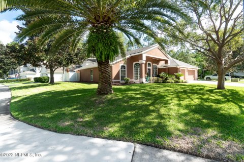 House in Jacksonville, Florida 4 bedrooms, 212.19 sq.m. № 772297 - photo 1