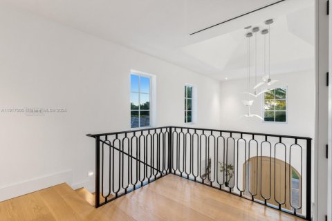 Купить виллу или дом в Палм-Бич, Флорида 4 спальни, 390.19м2, № 2063149 - фото 29