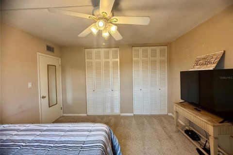 Condominio en venta en Winter Haven, Florida, 1 dormitorio, 59.46 m2 № 1536870 - foto 17