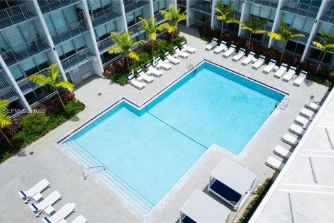 Casa en alquiler en Hialeah, Florida № 2033206 - foto 18