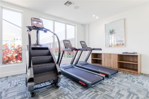 Casa en alquiler en Hialeah, Florida № 2033206 - foto 29