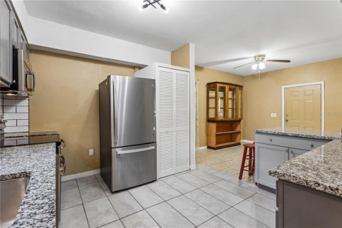 Appartement à louer à Orlando, Floride: 3 chambres, 139.35 m2 № 2304567 - photo 7