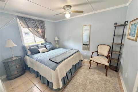 Condo in Clermont, Florida, 2 bedrooms № 2208068 - photo 9