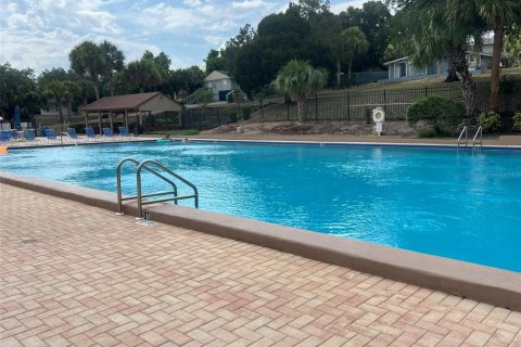 Condo in Clermont, Florida, 2 bedrooms № 2208068 - photo 23