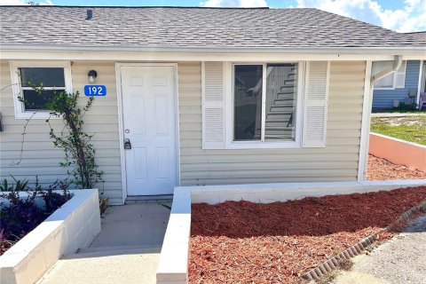 Condo in Clermont, Florida, 2 bedrooms  № 2208068