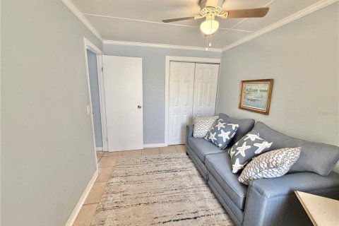 Condo in Clermont, Florida, 2 bedrooms № 2208068 - photo 14