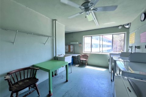 Condo in Palm Springs, Florida, 2 bedrooms  № 1178443 - photo 1