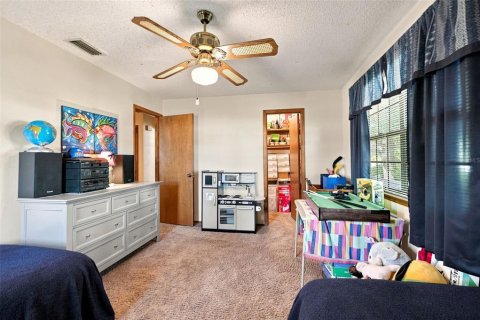 House in Largo, Florida 3 bedrooms, 147.9 sq.m. № 2297049 - photo 23