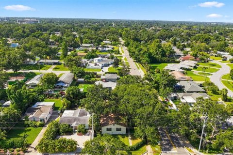 House in Largo, Florida 3 bedrooms, 147.9 sq.m. № 2297049 - photo 28