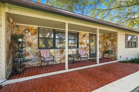 House in Largo, Florida 3 bedrooms, 147.9 sq.m. № 2297049 - photo 7