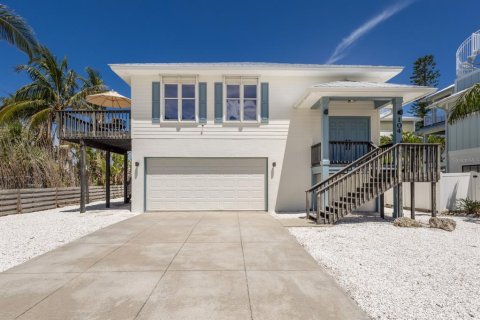 House in Holmes Beach, Florida 2 bedrooms, 137.12 sq.m. № 1827861 - photo 30