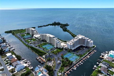 Condo in Hudson, Florida, 2 bedrooms  № 2107631 - photo 29