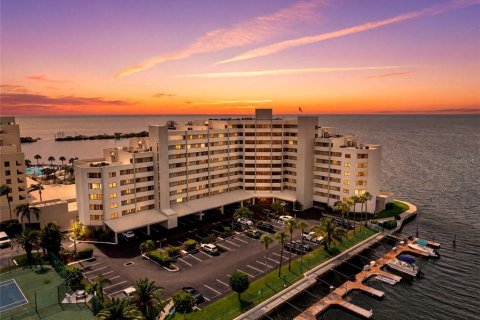 Condo in Hudson, Florida, 2 bedrooms  № 2107631 - photo 30