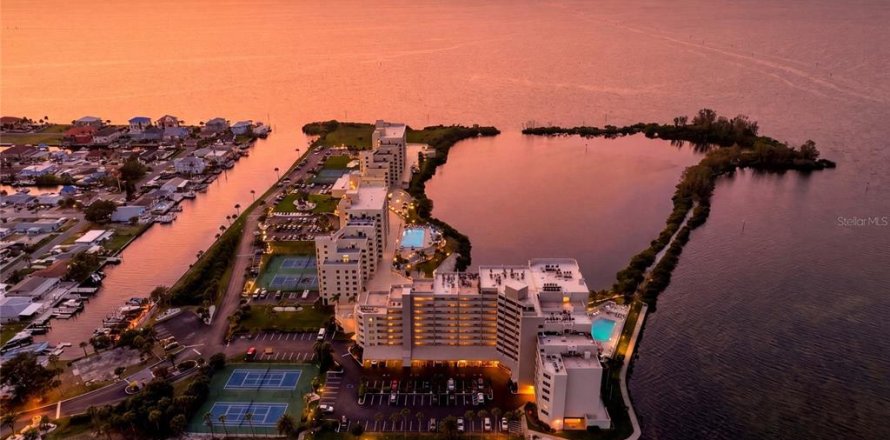 Condo in Hudson, Florida, 2 bedrooms  № 2107631