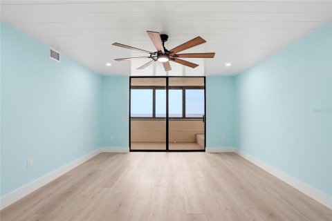 Condo in Hudson, Florida, 2 bedrooms  № 2107631 - photo 10