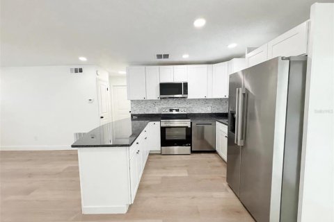 Villa ou maison à vendre à Orlando, Floride: 4 chambres, 151.43 m2 № 2400395 - photo 18