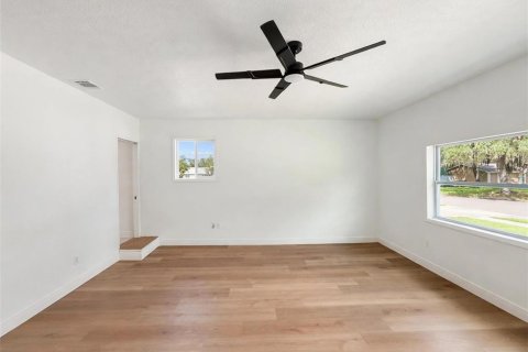 Villa ou maison à vendre à Orlando, Floride: 4 chambres, 151.43 m2 № 2400395 - photo 24