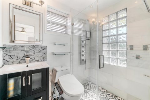 House in Fort Lauderdale, Florida 3 bedrooms, 118.17 sq.m. № 2187169 - photo 19