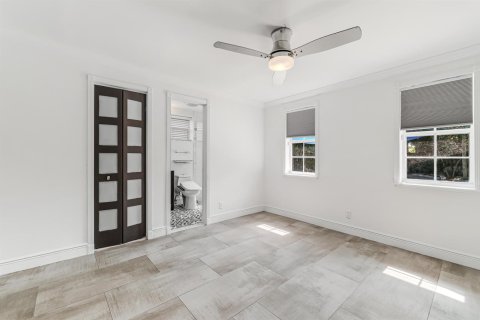House in Fort Lauderdale, Florida 3 bedrooms, 118.17 sq.m. № 2187169 - photo 18