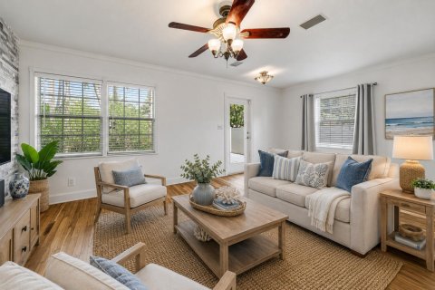 House in Fort Lauderdale, Florida 3 bedrooms, 118.17 sq.m. № 2187169
