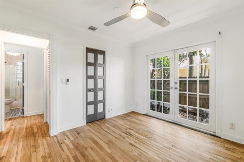 House in Fort Lauderdale, Florida 3 bedrooms, 118.17 sq.m. № 2187169 - photo 25