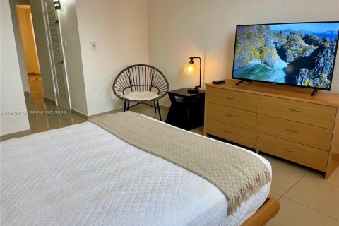 Купить кондоминиум в Санни-Айлс-Бич, Флорида 1 спальня, 92.9м2, № 2003442 - фото 23