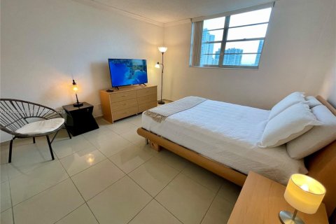 Купить кондоминиум в Санни-Айлс-Бич, Флорида 1 спальня, 92.9м2, № 2003442 - фото 20