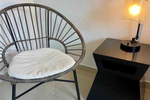 Купить кондоминиум в Санни-Айлс-Бич, Флорида 1 спальня, 92.9м2, № 2003442 - фото 25