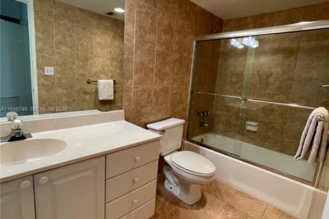 Купить кондоминиум в Санни-Айлс-Бич, Флорида 1 спальня, 92.9м2, № 2003442 - фото 30