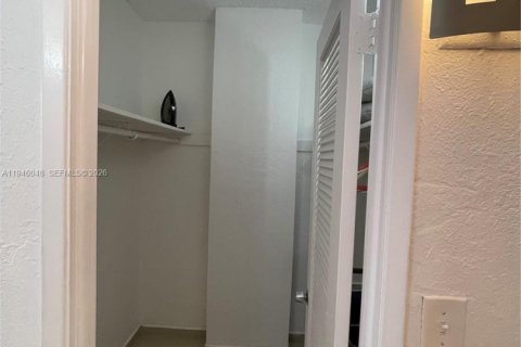 Купить кондоминиум в Санни-Айлс-Бич, Флорида 1 спальня, 92.9м2, № 2003442 - фото 28