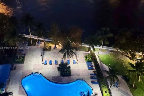 Купить кондоминиум в Санни-Айлс-Бич, Флорида 1 спальня, 92.9м2, № 2003442 - фото 5