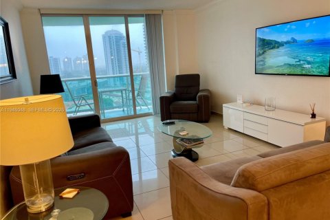 Купить кондоминиум в Санни-Айлс-Бич, Флорида 1 спальня, 92.9м2, № 2003442 - фото 7