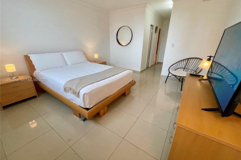 Купить кондоминиум в Санни-Айлс-Бич, Флорида 1 спальня, 92.9м2, № 2003442 - фото 22