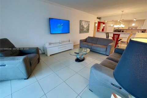 Купить кондоминиум в Санни-Айлс-Бич, Флорида 1 спальня, 92.9м2, № 2003442 - фото 11