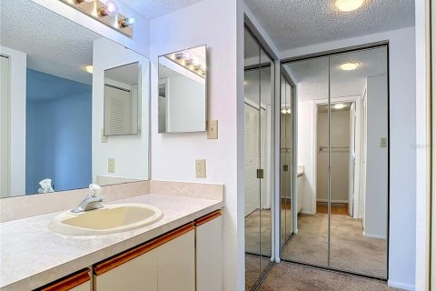 Copropriété à vendre à Port Charlotte, Floride: 2 chambres, 77.85 m2 № 2378273 - photo 15