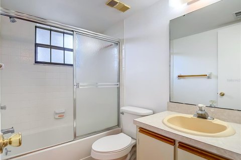 Copropriété à vendre à Port Charlotte, Floride: 2 chambres, 77.85 m2 № 2378273 - photo 12