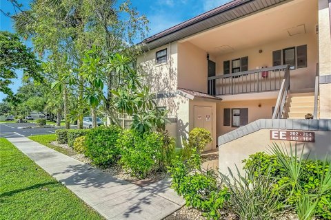 Condo à Port Charlotte, Floride, 2 chambres  № 2378273