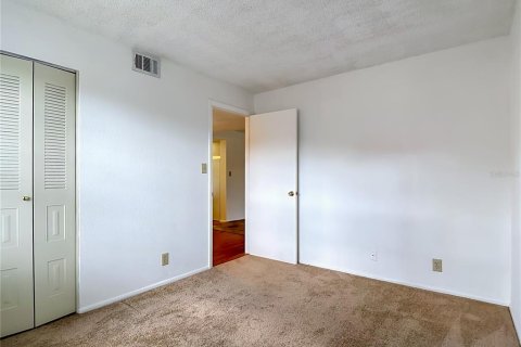 Copropriété à vendre à Port Charlotte, Floride: 2 chambres, 77.85 m2 № 2378273 - photo 10