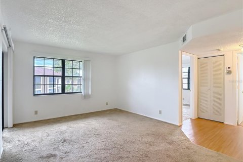 Copropriété à vendre à Port Charlotte, Floride: 2 chambres, 77.85 m2 № 2378273 - photo 7