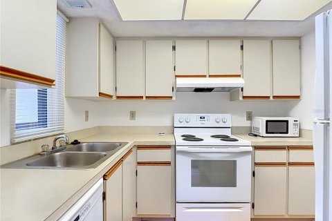 Copropriété à vendre à Port Charlotte, Floride: 2 chambres, 77.85 m2 № 2378273 - photo 8