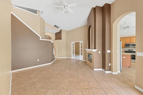 House in Bradenton, Florida 5 bedrooms, 262.08 sq.m. № 1810490 - photo 9
