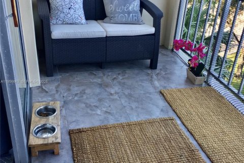 Copropriété à louer à Miami, Floride: 2 chambres, 125.7 m2 № 2153491 - photo 9